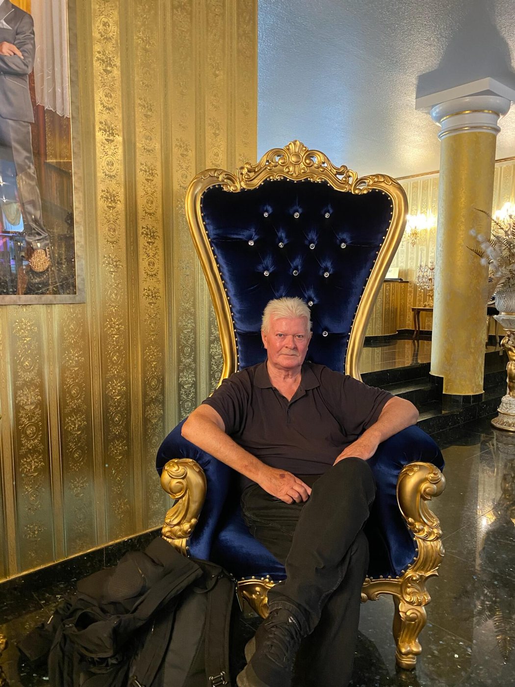 Peter på sin trone